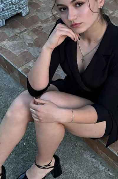 Carolin, 30 Jahre